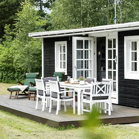 펜션 Classic Wooden House With South-facing Deck *